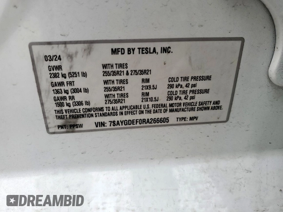 2024 Tesla Model Y Performance z VIN 7SAYGDEF0RA266605, wystawiony jako Copart lot #57820905 z przebiegiem Nie podano mil oraz Szkoda całkowita • Salvage title. Historia ofert i sprzedaży dostępna na DreamBid. Obrazek 12.