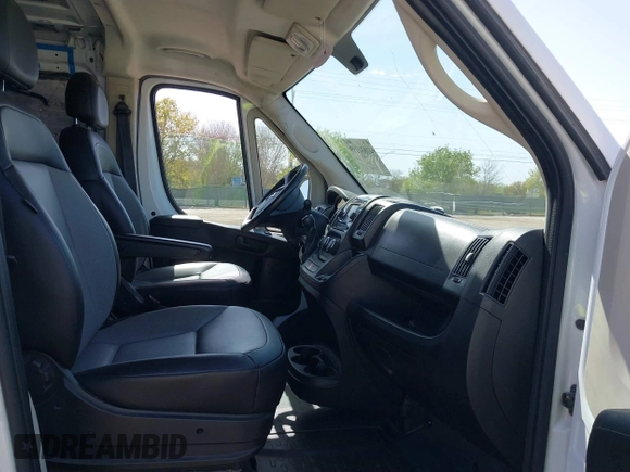 2017 Ram ProMaster Cargo with VIN 3C6TRVNG5HE542646, listed as a IAAI auction lot 41834199 with 225,808 mi miles. Bid and sale history available at carsss.com. Image 5.