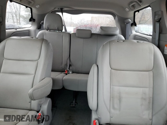 2020 Toyota Sienna XLE with VIN 5TDDZ3DC9LS235429, listed as a Copart auction lot 46658525 with 0 mi miles and Salvage Title. Bid and sale history available at carsss.com. Image 10.