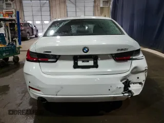 2025 BMW 3 Series 330i xDrive with VIN 3MW89CW01S8F06766, listed as a Copart auction lot 45226055 with 7,422 mi miles and Clean Title. Bid and sale history available at carsss.com. Image 6.