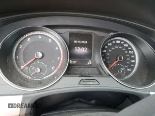 2021 Volkswagen Atlas SE z VIN 1V2KE2CA7MC230079, wystawiony jako Copart lot #59273725 z przebiegiem 52 277 mil mil oraz Czysty tytuł • Clean title. Historia ofert i sprzedaży dostępna na DreamBid. Obrazek 9.