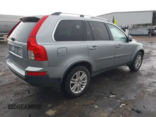 2011 Volvo XC90 I6 z VIN YV4952CY7B1573509, wystawiony jako IAAI lot #41897274 z przebiegiem 229 597 mil mil oraz . Historia ofert i sprzedaży dostępna na DreamBid. Obrazek 4.