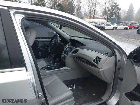 2014 Acura RLX Tech Pkg with VIN JH4KC1F54EC800071, listed as a IAAI auction lot 41311849 with 138,391 mi miles. Bid and sale history available at carsss.com. Image 5.