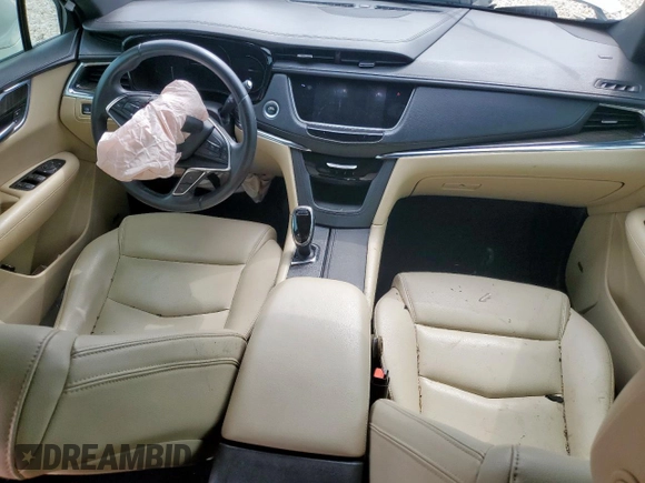 2018 Cadillac XT5 FWD with VIN 1GYKNARS8JZ161546, listed as a Copart auction lot 59213935 with 164,733 mi miles and Salvage title. Bid and sale history available at DreamBid. Image 8.