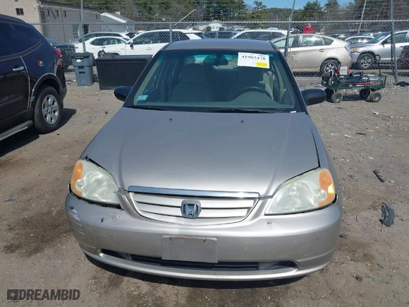 2002 Honda Civic LX with VIN 1HGES16542L069740, listed as a IAAI auction lot 41902478 with 146,627 mi miles. Bid and sale history available at carsss.com. Image 12.