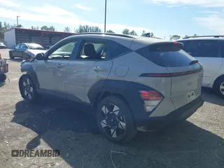2025 Hyundai Kona SEL with VIN KM8HB3AB1SU228708, listed as a IAAI auction lot 41447697 with 632 mi miles and . Bid and sale history available at carsss.com. Image 3.
