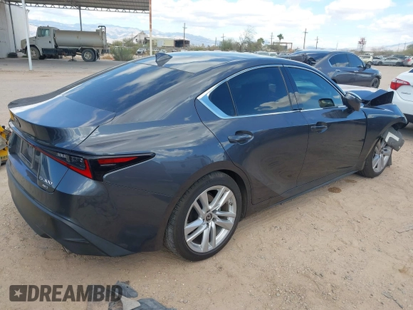 2021 Lexus IS 300 z VIN JTHC81F21M5046836, wystawiony jako IAAI lot #41746130 z przebiegiem 41 806 mil mil oraz . Historia ofert i sprzedaży dostępna na DreamBid. Obrazek 4.