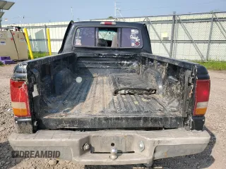 1996 Ford Ranger XL z VIN 1FTCR10A1TPA94371, wystawiony jako Copart lot #58902745 z przebiegiem 251 304 mil mil oraz Szkoda całkowita • Salvage title. Historia ofert i sprzedaży dostępna na DreamBid. Obrazek 6.