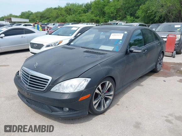 2008 Mercedes-Benz S 550 with VIN WDDNG71X88A214557, listed as a IAAI auction lot 42025575 with 181,083 mi miles and . Bid and sale history available at DreamBid. Image 17.