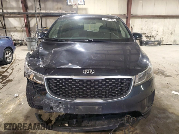 2016 Kia Sedona with VIN KNDMB5C14G6217085, listed as a Copart auction lot 51988285 with 110,939 mi miles and Salvage Title. Bid and sale history available at DreamBid. Image 5.