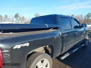 2008 Chevrolet Silverado 1500 LTZ with VIN 3GCEK13Y68G261227, listed as a IAAI auction lot 41524292 with 484,220 mi miles. Bid and sale history available at carsss.com. Image 6.