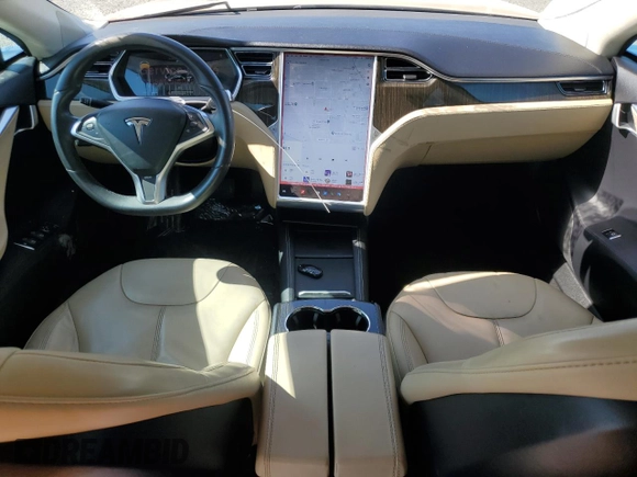 2013 Tesla Model S z VIN 5YJSA1CN6DFP03404, wystawiony jako Copart lot #60239535 z przebiegiem 103 800 mil mil oraz Czysty tytuł • Clean title. Historia ofert i sprzedaży dostępna na DreamBid. Obrazek 9.