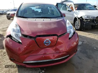 2015 Nissan LEAF SV with VIN 1N4AZ0CP8FC302748, listed as a Copart auction lot 67795322 with 51,746 mi miles. Bid and sale history available at carsss.com. Image 5.