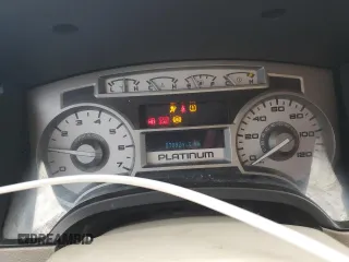2009 Ford F-150 XL с VIN 1FTPW14V89FA87407, выставлен на аукционе Copart как лот 60138525 с пробегом 270 924 миль миль и Чистый • Clean title. История ставок и продаж доступна на DreamBid. Изображение 9.