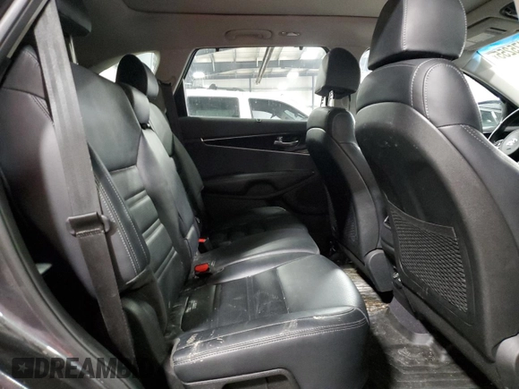 2018 Kia Sorento EX z VIN 5XYPHDA58JG422604, wystawiony jako Copart lot #60475255 z przebiegiem 100 018 mil mil oraz Szkoda całkowita • Salvage title. Historia ofert i sprzedaży dostępna na DreamBid. Obrazek 11.