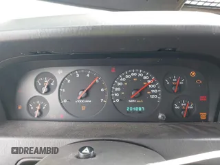 2000 Jeep Grand Cherokee Laredo with VIN 1J4GW48N5YC322707, listed as a IAAI auction lot 42080677 with Not provided miles and . Bid and sale history available at DreamBid. Image 7.