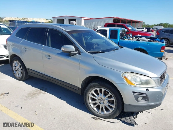 2010 Volvo XC60 3.0T with VIN YV4992DZ6A2067349, listed as a IAAI auction lot 42013873 with 311,554 mi miles. Bid and sale history available at carsss.com. Image 1.