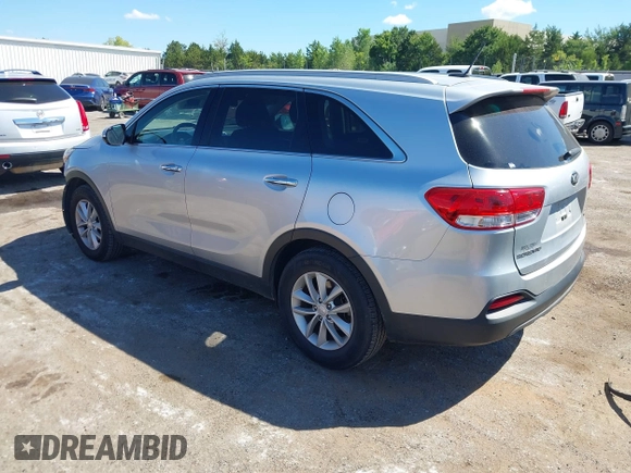 2018 Kia Sorento LX with VIN 5XYPG4A5XJG394663, listed as a IAAI auction lot 40222497 with 125,838 mi miles and . Bid and sale history available at DreamBid. Image 3.