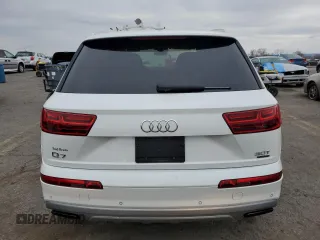 2017 Audi Q7 Premium Plus with VIN WA1LAAF7XHD025815, listed as a Copart auction lot 52517995 with 129,169 mi miles and Clean Title. Bid and sale history available at carsss.com. Image 6.