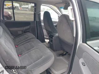 2002 Ford Explorer XLT z VIN 1FMZU73E52UB22890, wystawiony jako IAAI lot #42035477 z przebiegiem Nie podano mil oraz . Historia ofert i sprzedaży dostępna na DreamBid. Obrazek 8.