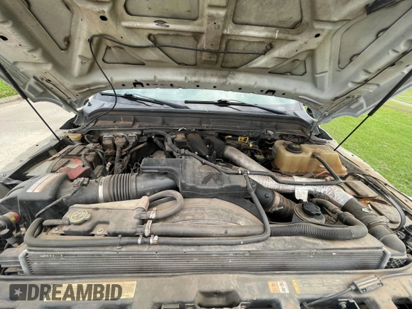 2014 Ford F-450 with VIN 1FDUF4GT5EEA92994, listed as a Copart auction lot 59019495 with 313,438 mi miles and Clean title. Bid and sale history available at DreamBid. Image 7.
