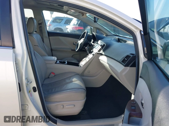 2012 Toyota Venza LE with VIN 4T3ZK3BB6CU050032, listed as a IAAI auction lot 41205907 with 89,929 mi miles. Bid and sale history available at carsss.com. Image 5.