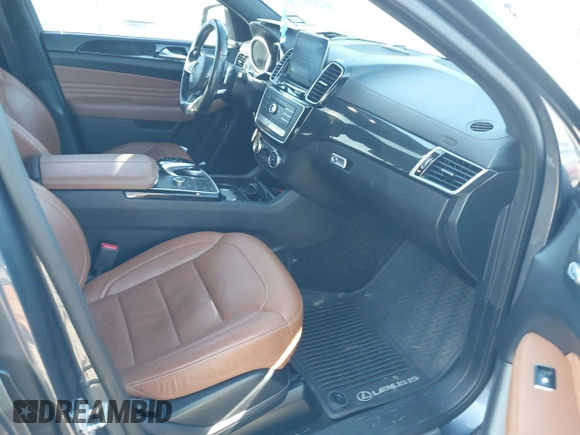 2016 Mercedes-Benz GLE 450 AMG z VIN 4JGED6EB3GA041584, wystawiony jako IAAI lot #41650263 z przebiegiem 146 554 mil mil oraz . Historia ofert i sprzedaży dostępna na DreamBid. Obrazek 5.