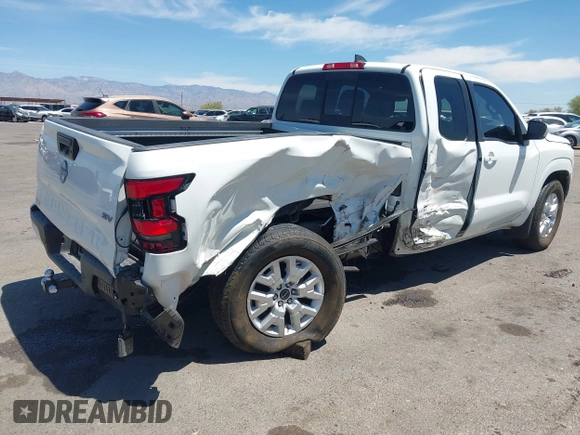 2022 Nissan Frontier S z VIN 1N6ED1CLXNN695990, wystawiony jako IAAI lot #42114263 z przebiegiem 14 773 mil mil oraz . Historia ofert i sprzedaży dostępna na DreamBid. Obrazek 4.