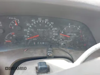 1999 Ford F-350 XL z VIN 1FTSW31F0XEE48747, wystawiony jako IAAI lot #39444054 z przebiegiem 283 371 mil mil oraz . Historia ofert i sprzedaży dostępna na DreamBid. Obrazek 7.