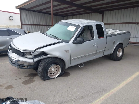 2000 Ford F-150 XL with VIN 1FTRX18L9YKA05396, listed as a IAAI auction lot 41637310 with 234,555 mi miles. Bid and sale history available at carsss.com. Image 17.