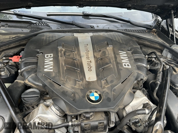 2012 BMW 6 Series 650i xDrive with VIN WBALX5C54CC894131, listed as a IAAI auction lot 42165498 with 82,800 mi miles. Bid and sale history available at carsss.com. Image 10.