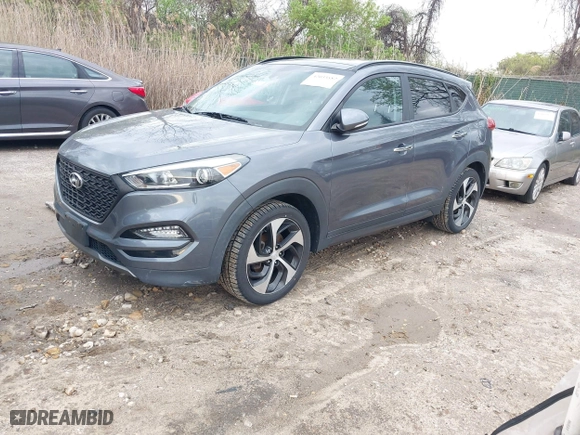 2016 Hyundai Tucson Limited with VIN KM8J3CA27GU088248, listed as a IAAI auction lot 42033882 with 102,112 mi miles. Bid and sale history available at carsss.com. Image 2.