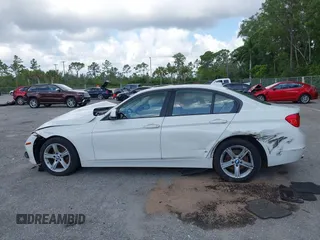 2013 BMW 3 Series 328i с VIN WBA3A5G55DNP19761, выставлен на аукционе IAAI как лот 42311901 с пробегом 205 691 миль миль и . История ставок и продаж доступна на DreamBid. Изображение 13.