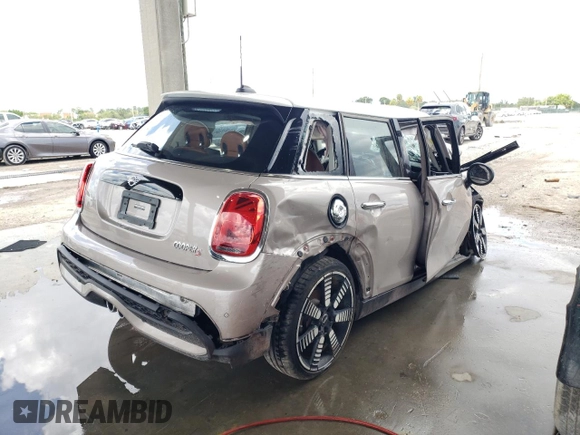 2022 MINI Hardtop 4 Door Cooper S with VIN WMW53DK04N2S32305, listed as a Copart auction lot 57426663 with 6,129 mi miles and Non repairable. Bid and sale history available at DreamBid. Image 3.