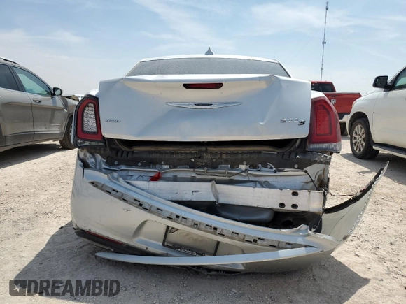 2020 Chrysler 300 S with VIN 2C3CCAGGXLH154801, listed as a Copart auction lot 58155674 with 98,028 mi miles and Salvage Title. Bid and sale history available at DreamBid. Image 6.