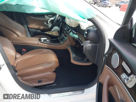 2019 Mercedes-Benz E-Class E 300 with VIN WDDZF4JB0KA512311, listed as a IAAI auction lot 41720142 with 93,714 mi miles. Bid and sale history available at carsss.com. Image 5.