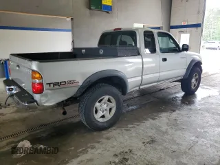 2002 Toyota Tacoma PreRunner with VIN 5TESM92N32Z109856, listed as a Copart auction lot 57173235 with 239,797 mi miles and Salvage title. Bid and sale history available at DreamBid. Image 3.