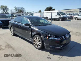 2012 Volkswagen Passat SE with VIN 1VWBP7A37CC075784, listed as a Copart auction lot 48779595 with 265,881 mi miles and Salvage Title. Bid and sale history available at carsss.com. Image 4.