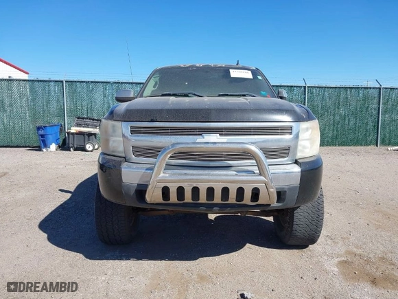 2008 Chevrolet Silverado 1500 LT w/1LT with VIN 2GCEK13M181171750, listed as a IAAI auction lot 41760188 with 160,625 mi miles. Bid and sale history available at carsss.com. Image 12.