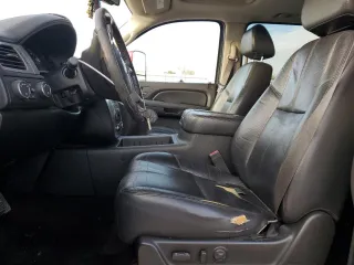 2008 Chevrolet Avalanche LT w/3LT with VIN 3GNFK123X8G139908, listed as a Copart auction lot 41535105 with 151,183 mi miles and Salvage Title. Bid and sale history available at carsss.com. Image 7.