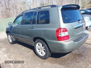 2007 Toyota Highlander Hybrid with VIN JTEGW21A870018929, listed as a IAAI auction lot 41735701 with 218,607 mi miles. Bid and sale history available at carsss.com. Image 3.
