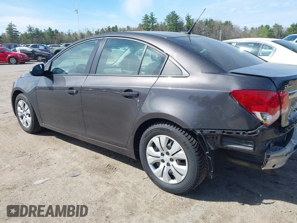 2014 Chevrolet Cruze LS z VIN 1G1PA5SH2E7151389, wystawiony jako IAAI lot #42147215 z przebiegiem 133 722 mil mil oraz . Historia ofert i sprzedaży dostępna na DreamBid. Obrazek 3.
