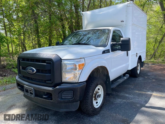 2015 Ford F-250 XL with VIN 1FDBF2B68FEA47594, listed as a Copart auction lot 64337445 with 451,093 mi miles and Clean title. Bid and sale history available at DreamBid. Image 2.