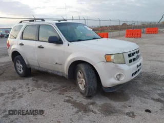 2009 Ford Escape Hybrid with VIN 1FMCU49329KA25405, listed as a IAAI auction lot 41785925 with 66,363 mi miles. Bid and sale history available at carsss.com. Image 1.