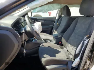 2016 Nissan Rogue SV z VIN KNMAT2MV1GP716047, wystawiony jako Copart lot #51146383 z przebiegiem 108 653 mil mil oraz Szkoda całkowita • Salvage title. Historia ofert i sprzedaży dostępna na DreamBid. Obrazek 7.