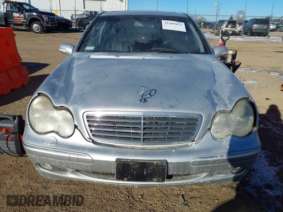 2001 Mercedes-Benz C 230/260/280/320 with VIN WDBRF61J21F054414, listed as a IAAI auction lot 41409852 with 172,113 mi miles and . Bid and sale history available at DreamBid. Image 6.