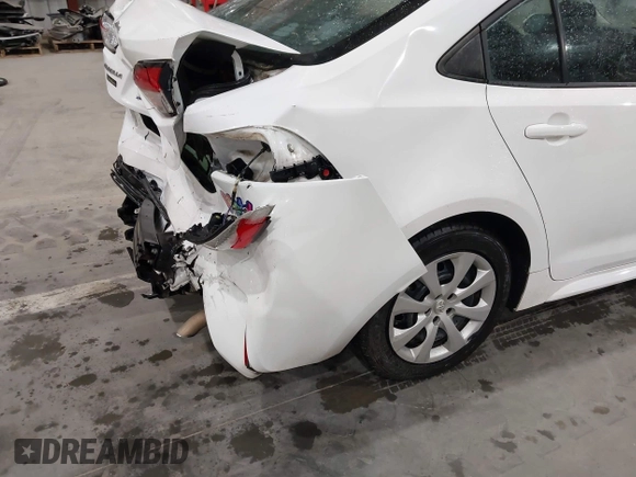 2020 Toyota Corolla LE with VIN 5YFEPRAE3LP047159, listed as a IAAI auction lot 41925345 with 57,505 mi miles. Bid and sale history available at carsss.com. Image 17.