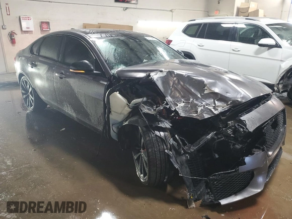 2016 Jaguar XF S with VIN SAJBM4BV0GCY20036, listed as a Copart auction lot 50134235 with 66,785 mi miles and Salvage Title. Bid and sale history available at DreamBid. Image 4.