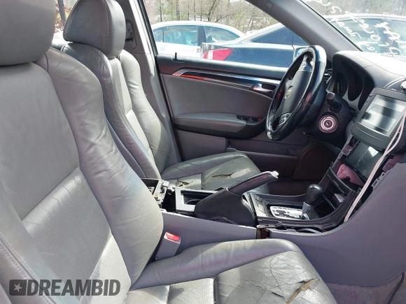 2005 Acura TL with VIN 19UUA66205A014235, listed as a IAAI auction lot 41531763 with 196,236 mi miles. Bid and sale history available at carsss.com. Image 5.