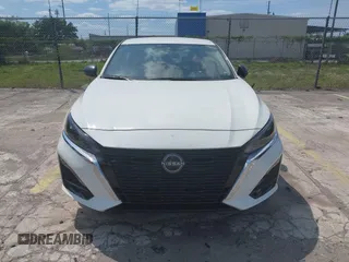 2025 Nissan Altima SV with VIN 1N4BL4DWXSN353315, listed as a IAAI auction lot 41975505 with 6,428 mi miles and . Bid and sale history available at DreamBid. Image 11.